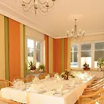 Apollo Garni Hotel