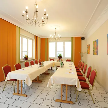 Ξενοδοχείο Apollo Garni 3*