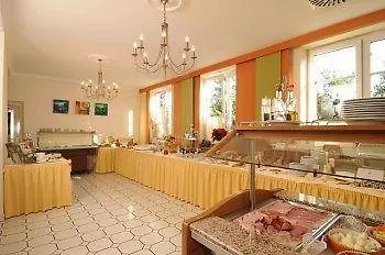 Ξενοδοχείο Apollo Garni 3*