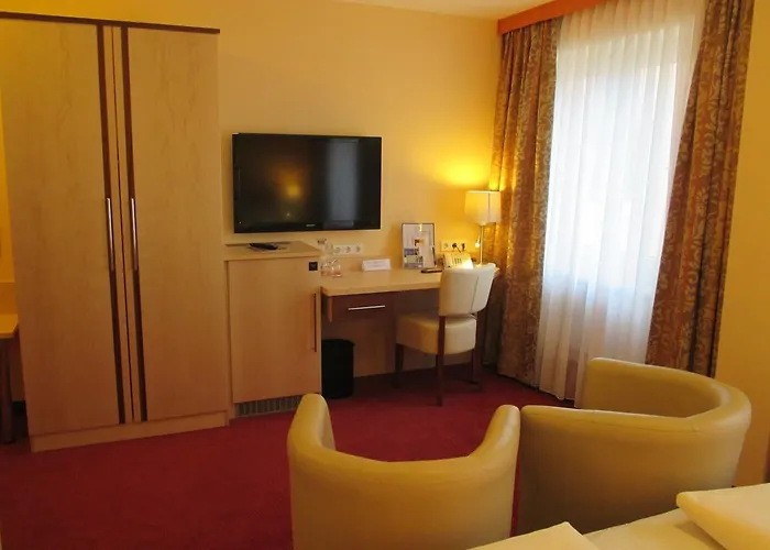 Apollo Garni 3* Regensburg