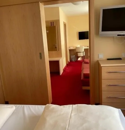 Apollo Garni 3* Regensburg