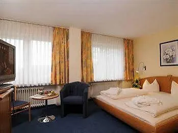 Apollo Garni Hotel 3*